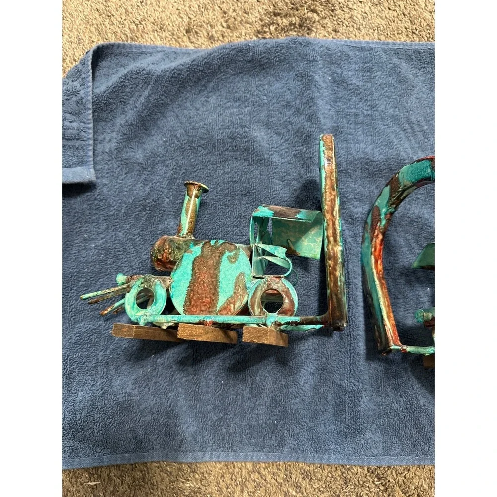 Handmade metal art bookends Train and Coboose-‎ Teal and brown